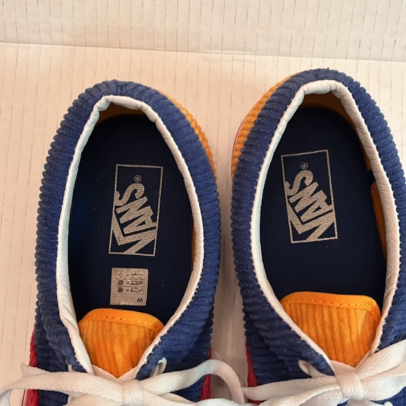 Vans Era Corduroy Sneaker - Picture 2 of 13